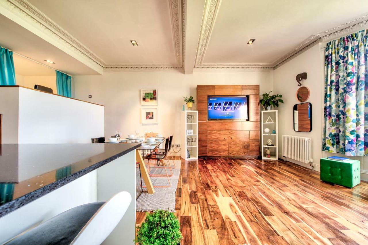 Appartement Modern Flat With Fantastic Views EDI